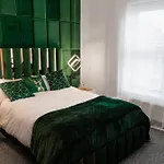Boutique 3*